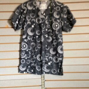 Uniform Advantage UA Scrubs Womens Small Grey White Swirl Cotton V-Neck Top U61
